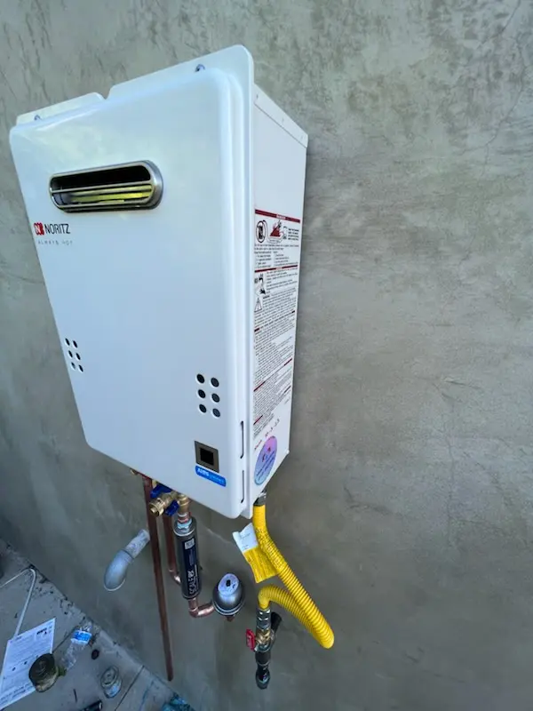 Tankless water heater installation for Wolfe City homes